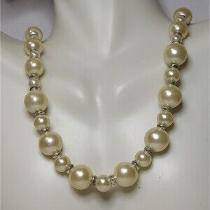 White faux pearls / silvertone spacers 18" lobster